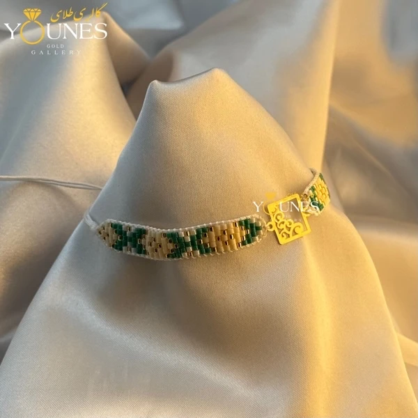 تصویر دوم دستبند میوکی مربع موج دار طلا